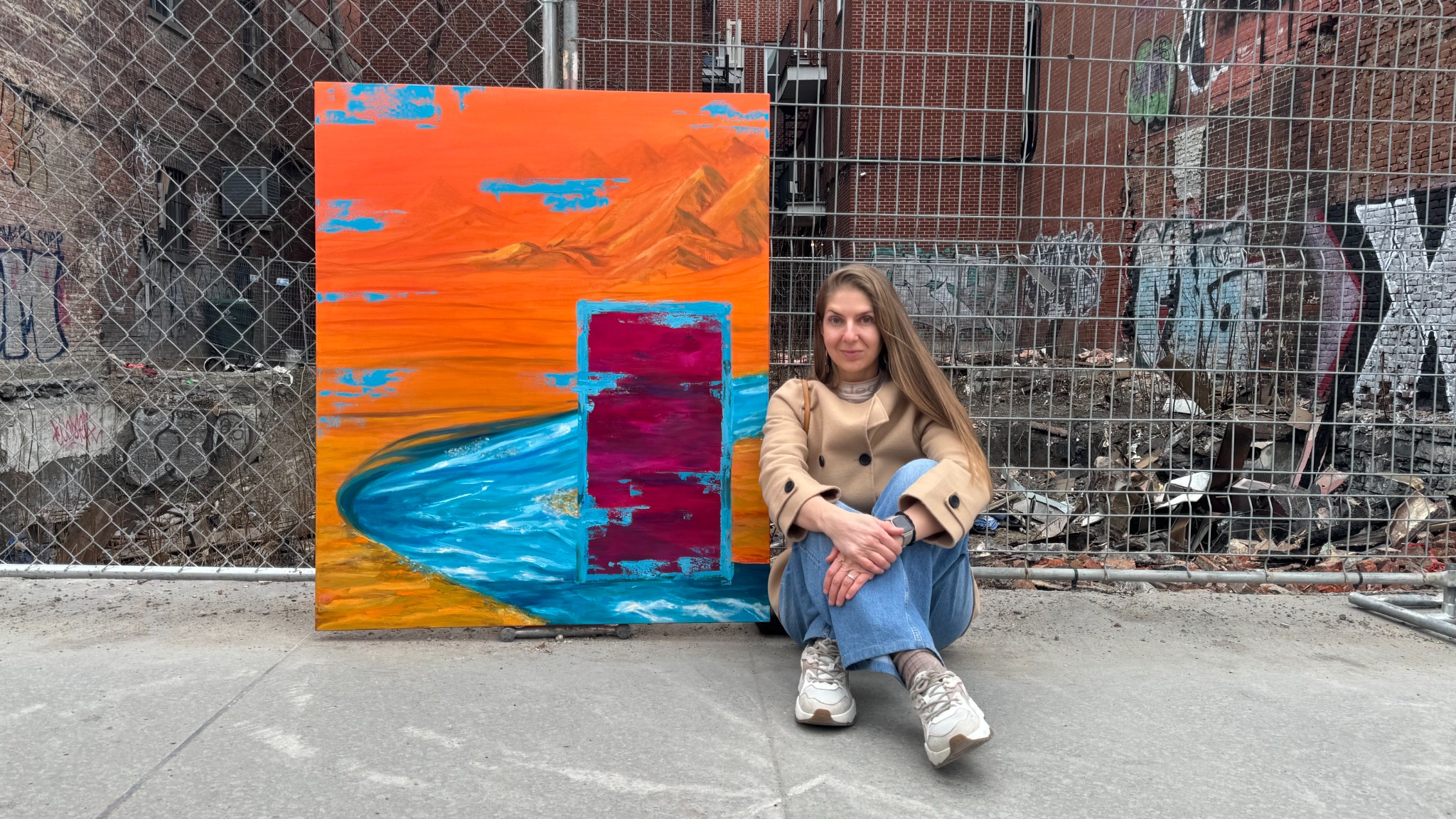 Katerina Ivanova, artiste visuelle, avec son œuvre